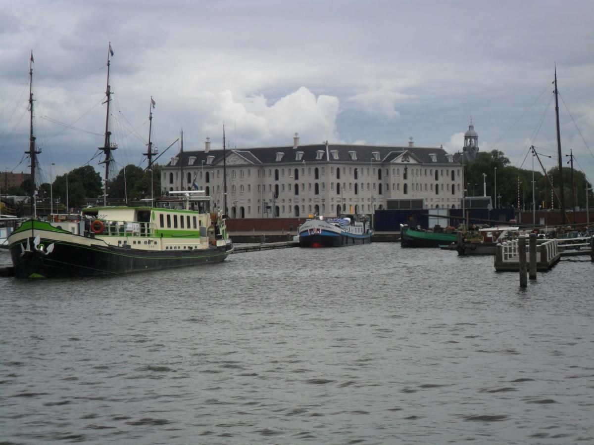 Anna Houseboat Hotel Amsterdam Exterior foto